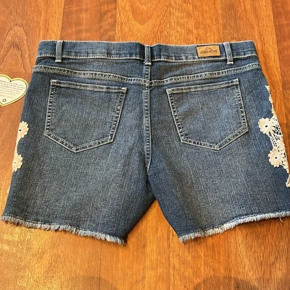 New Jordache denim lace shorts - Picture 12 of 16